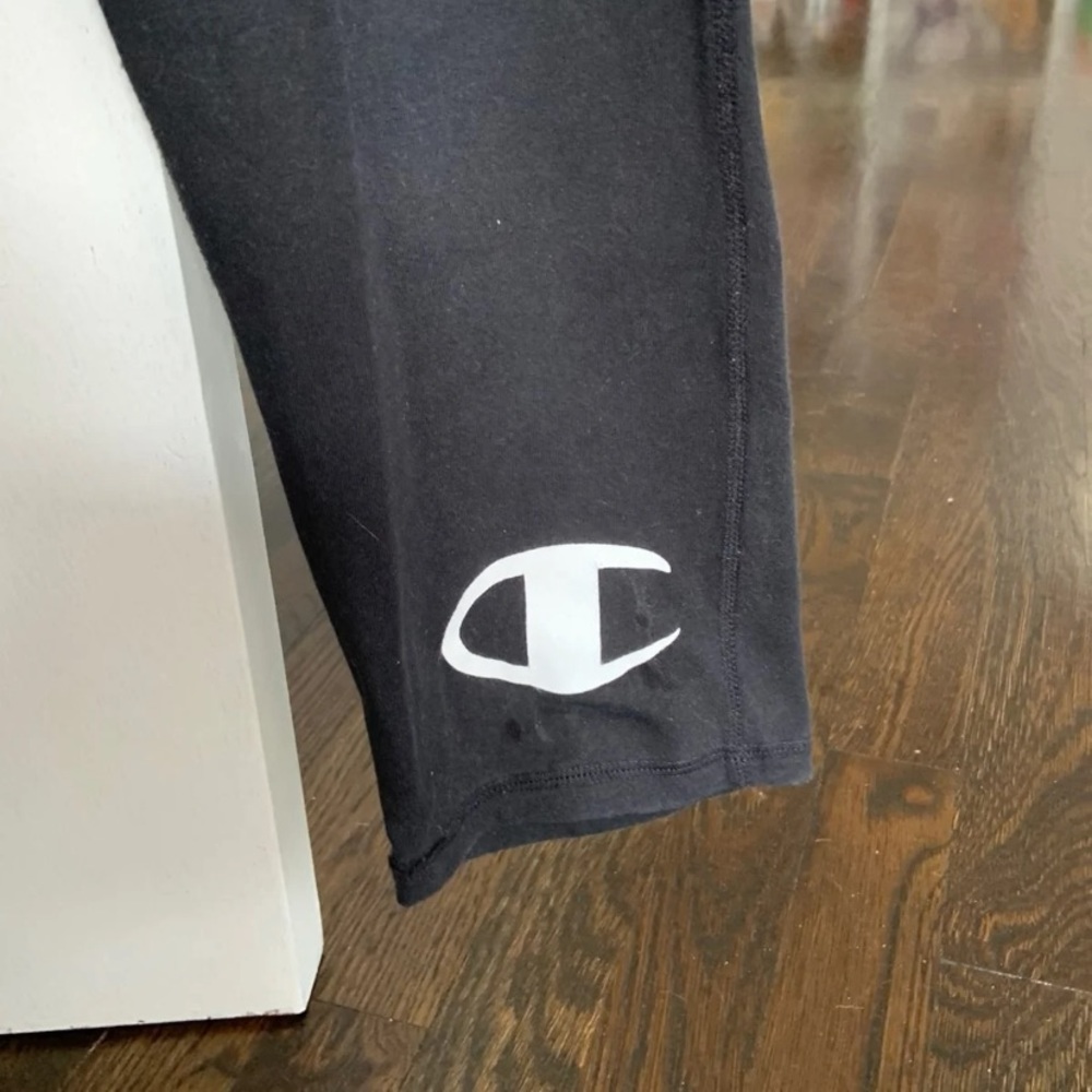 Women’s Leggings - Picture 2 of 3